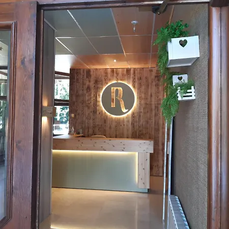 Hotel Pey 2*