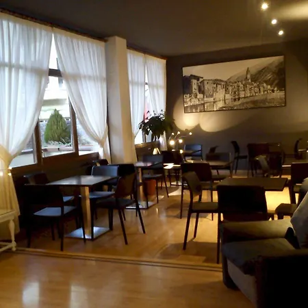 Hotel Pey 2*