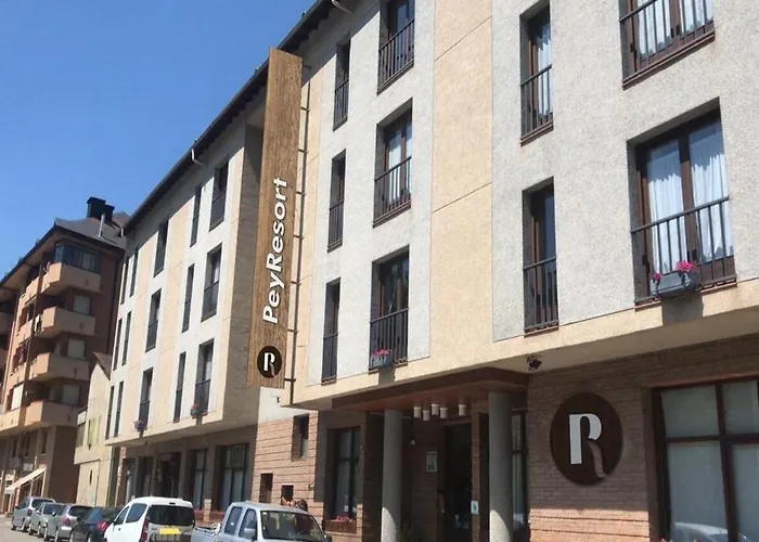Pey Hotel 2*
