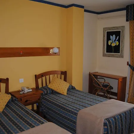 Pey Hotel 2*